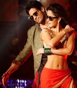 Kala Chashma’s worn by Sidharth and Katrina up for Auction! Kala Chashma’s worn by Sidharth and Katrina up for Auction!